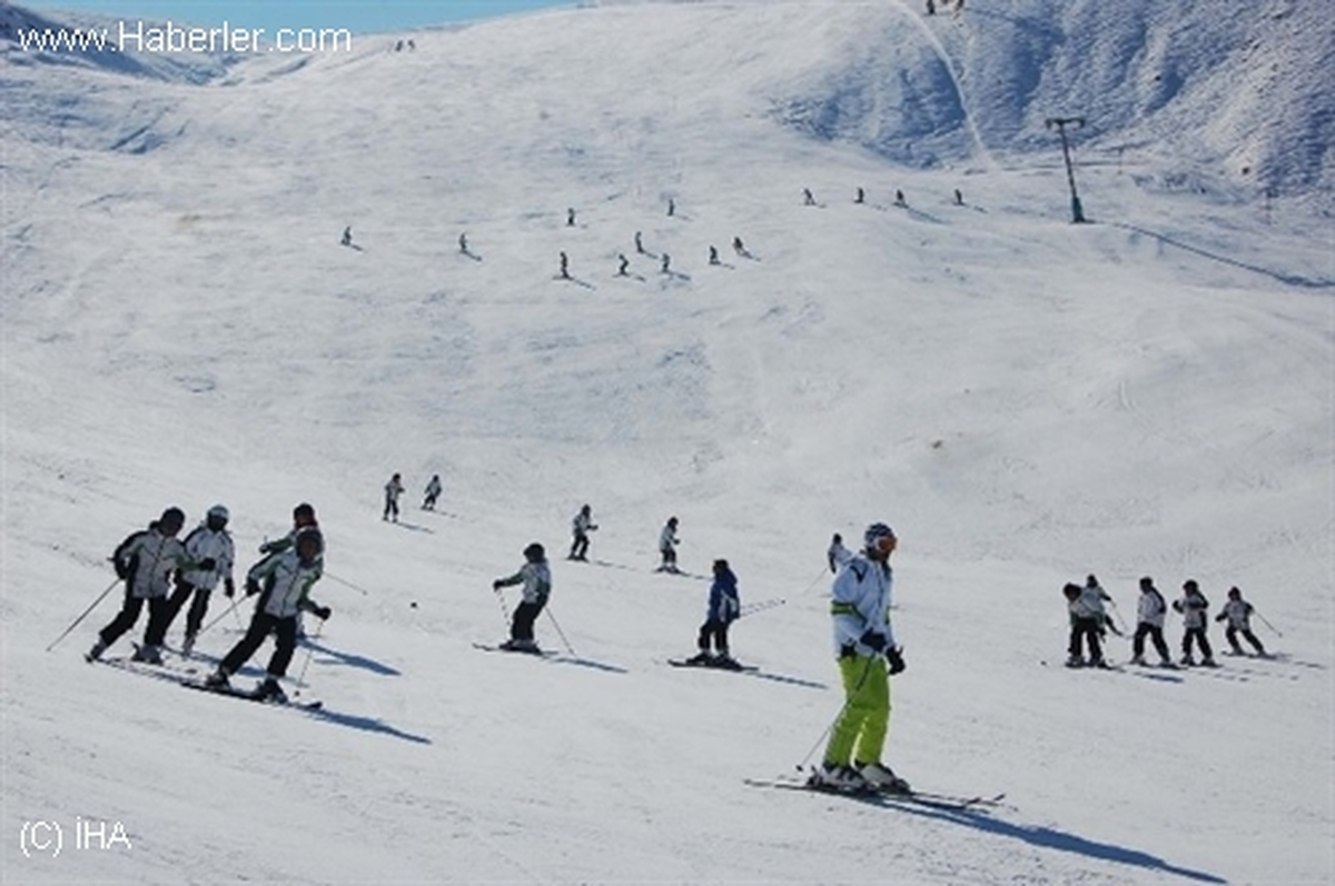 Bitlis\'te Her Mevsim Kayak