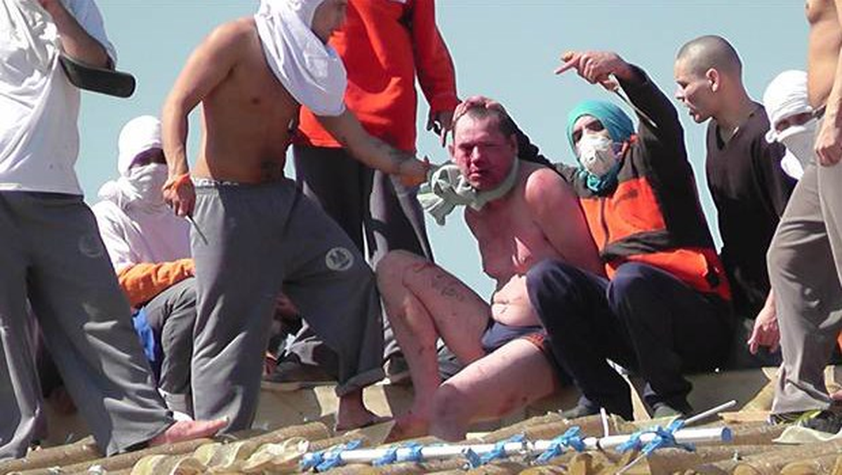 Brezilya'da Hapishanede Mahkumlar İsyan Çıkardı