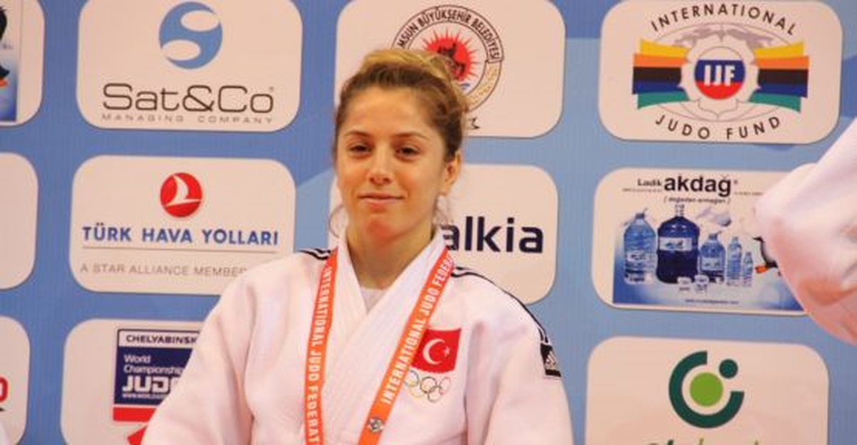 Büyükşehirli Sümeyye, Dünya Arenasında