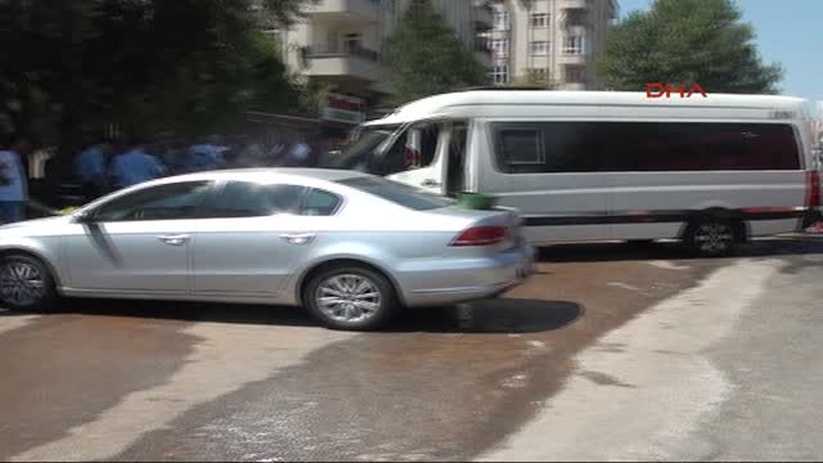 Dha Yurt: Kahramanmaraş? Ta Öğrenci Servisi Kundaklandı