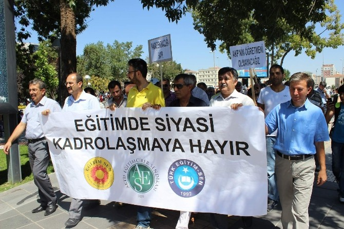 Eğitim Sendikalarından "Müdür Atama" Tepkisi