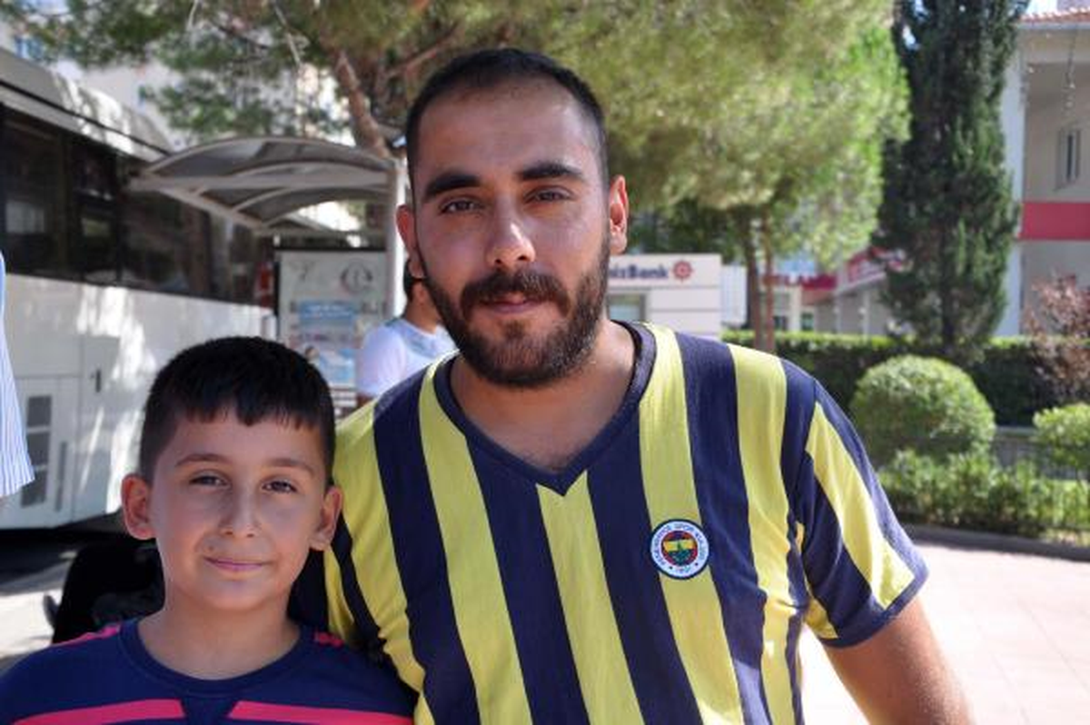 Fb-Gs Derbisi İçin Somalı Madenci Aileleri Manisa\'da