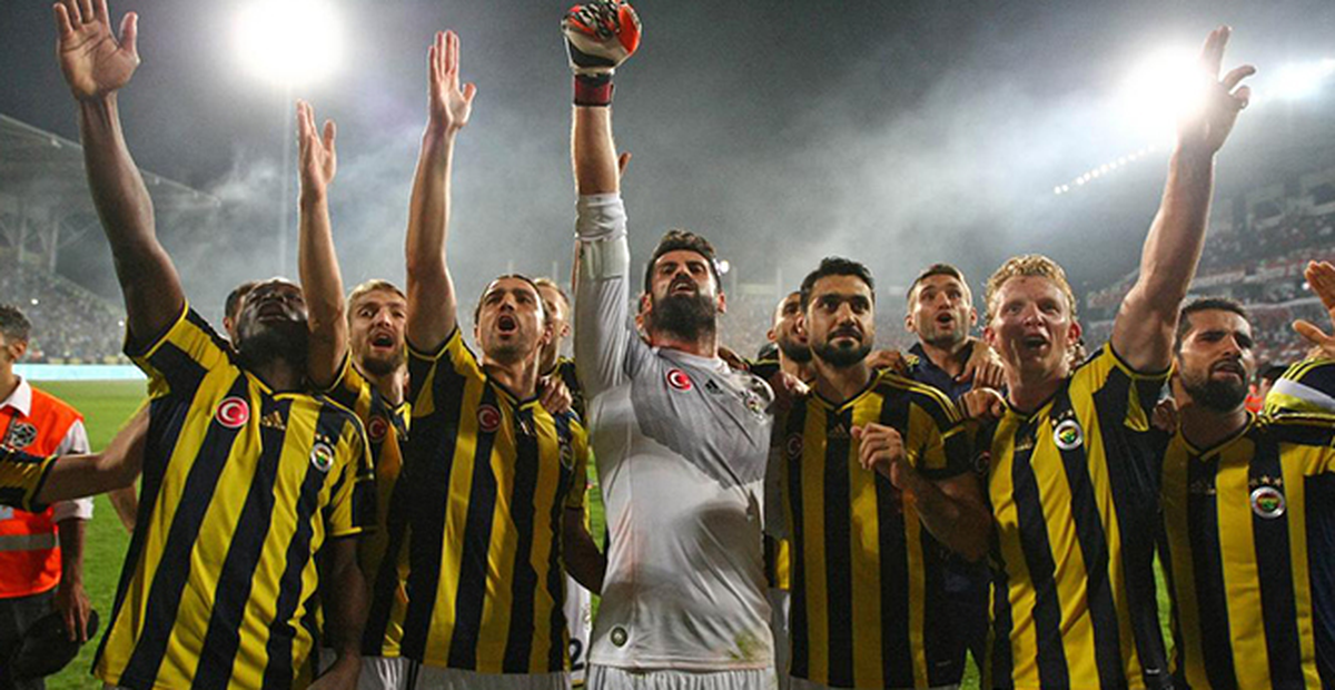 Fenerbahçeli Futbolcular, Küfürlü Tezahürat Yaptı