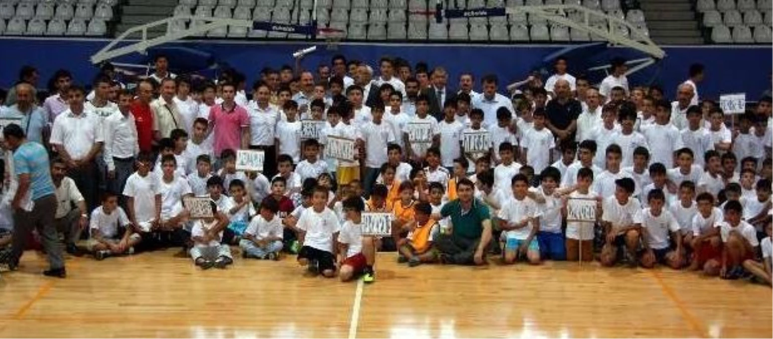 Futsal İl Turnuvası Başladı