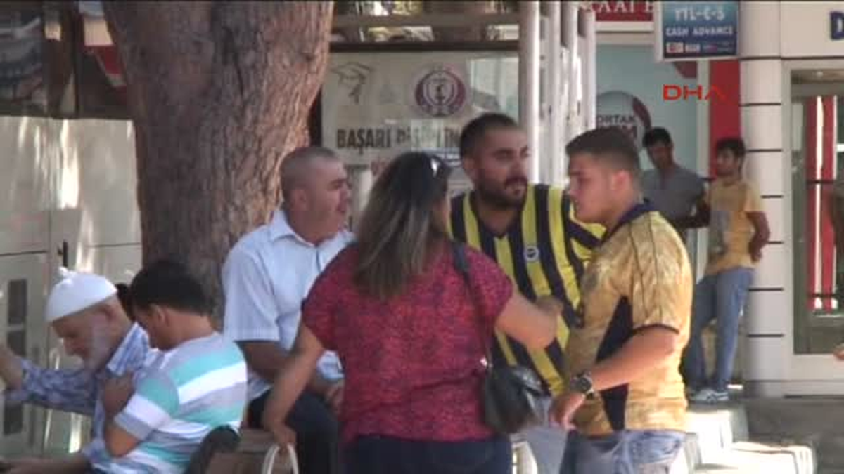 Galatasaray Derbisi İçin Somalı Madenci Aileleri Manisa\'da