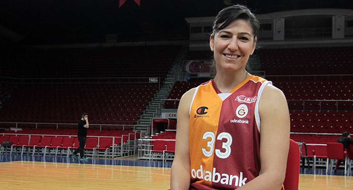 Galatasaray Queralt Casas\'ı Kadrosuna Kattı