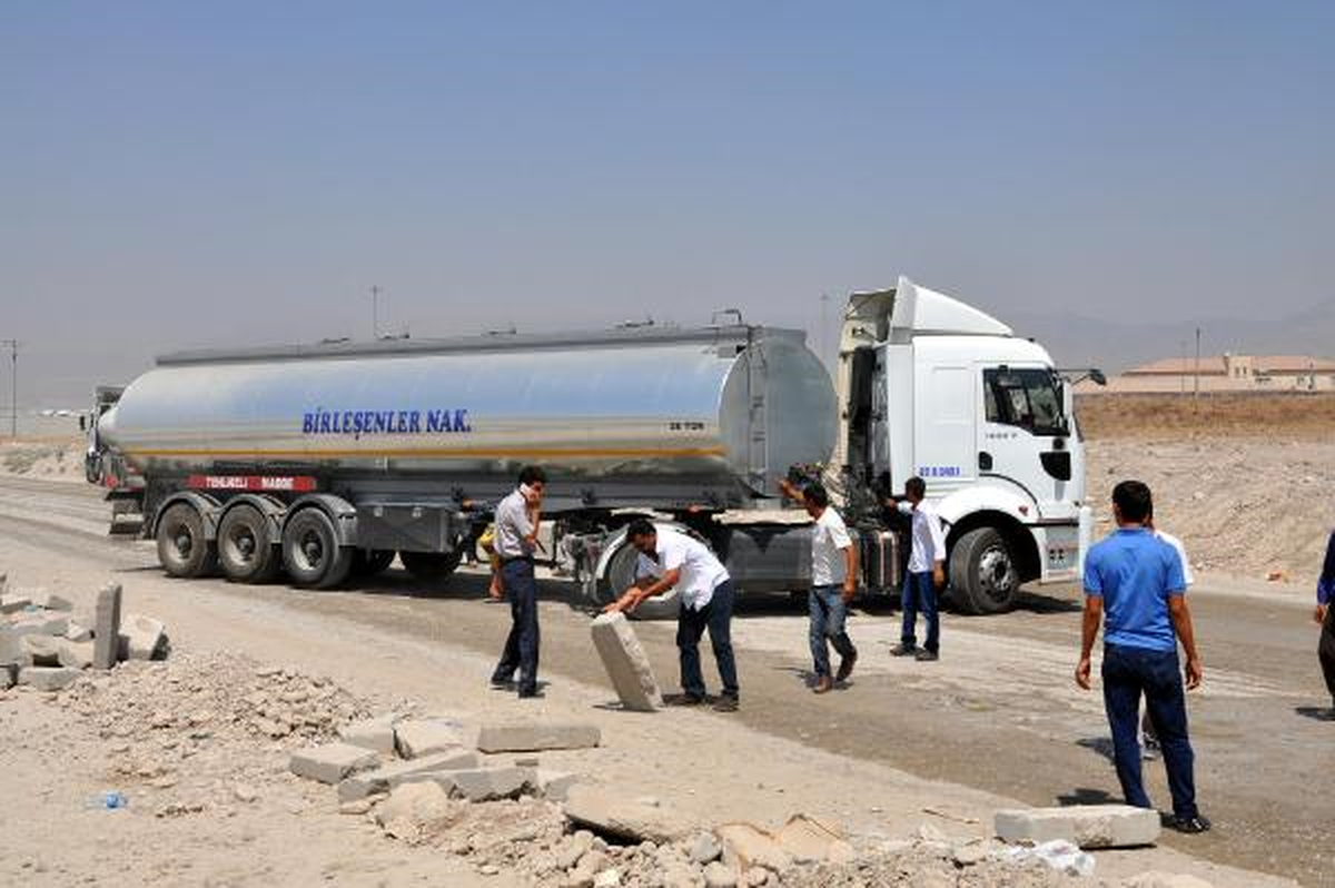 Habur\'da Yol Kapatma ve Kontak Kapatma Eylemi