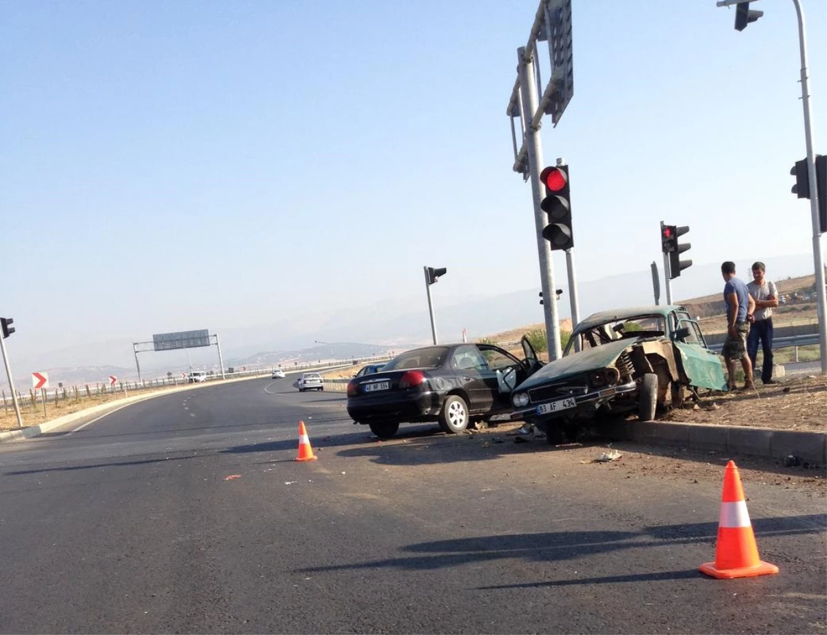 Kahramanmaraş\'ta Trafik Kazası: 2 Yaralı