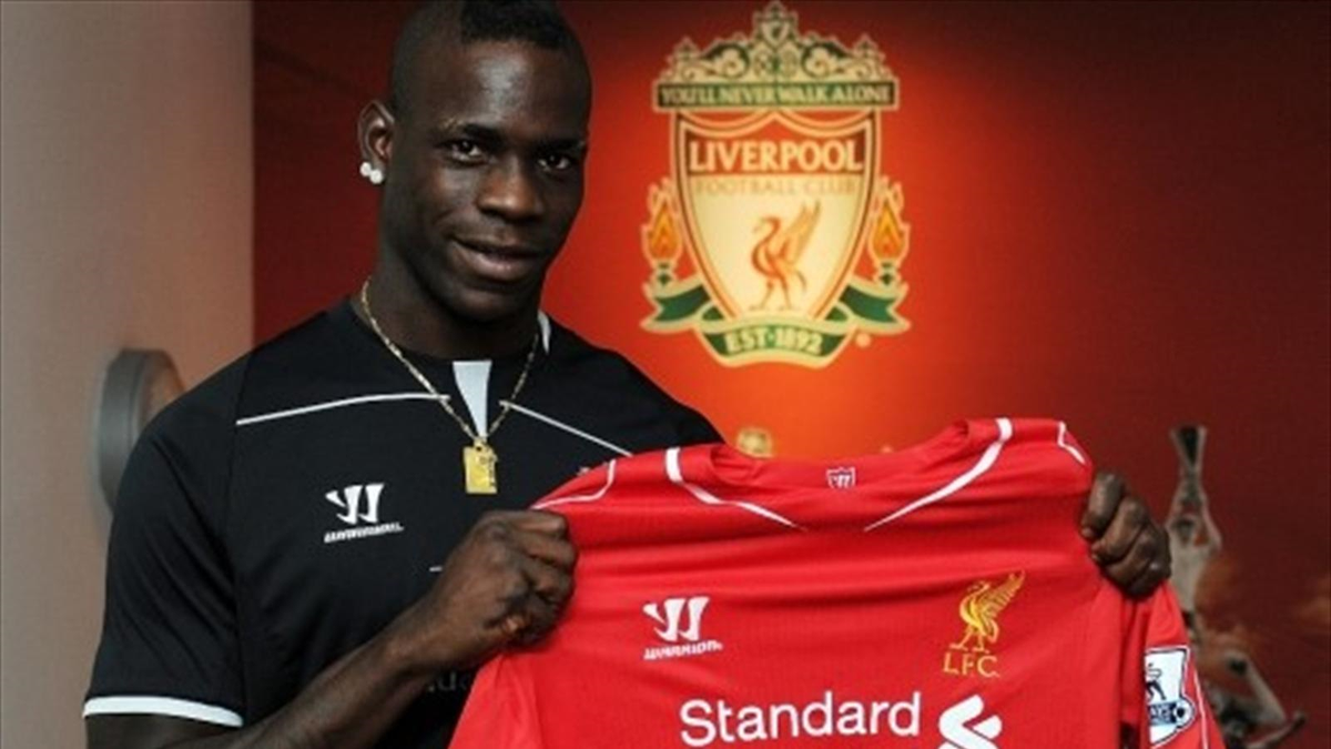 Mario Balotelli Resmen Liverpool\'da