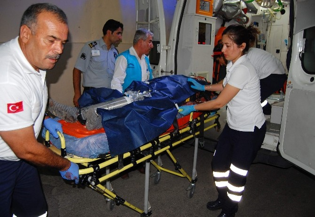 Adıyaman\'da Motosiklet Uçuruma Yuvarlandı: 1 Ağır Yaralı