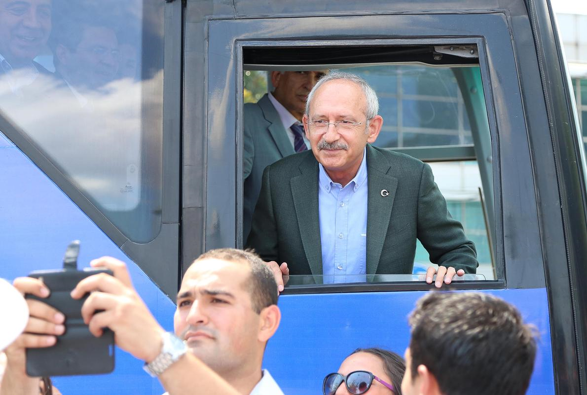 O Koltukta Oturmak İçin "Çarkçı" Şartı Aranıyor
