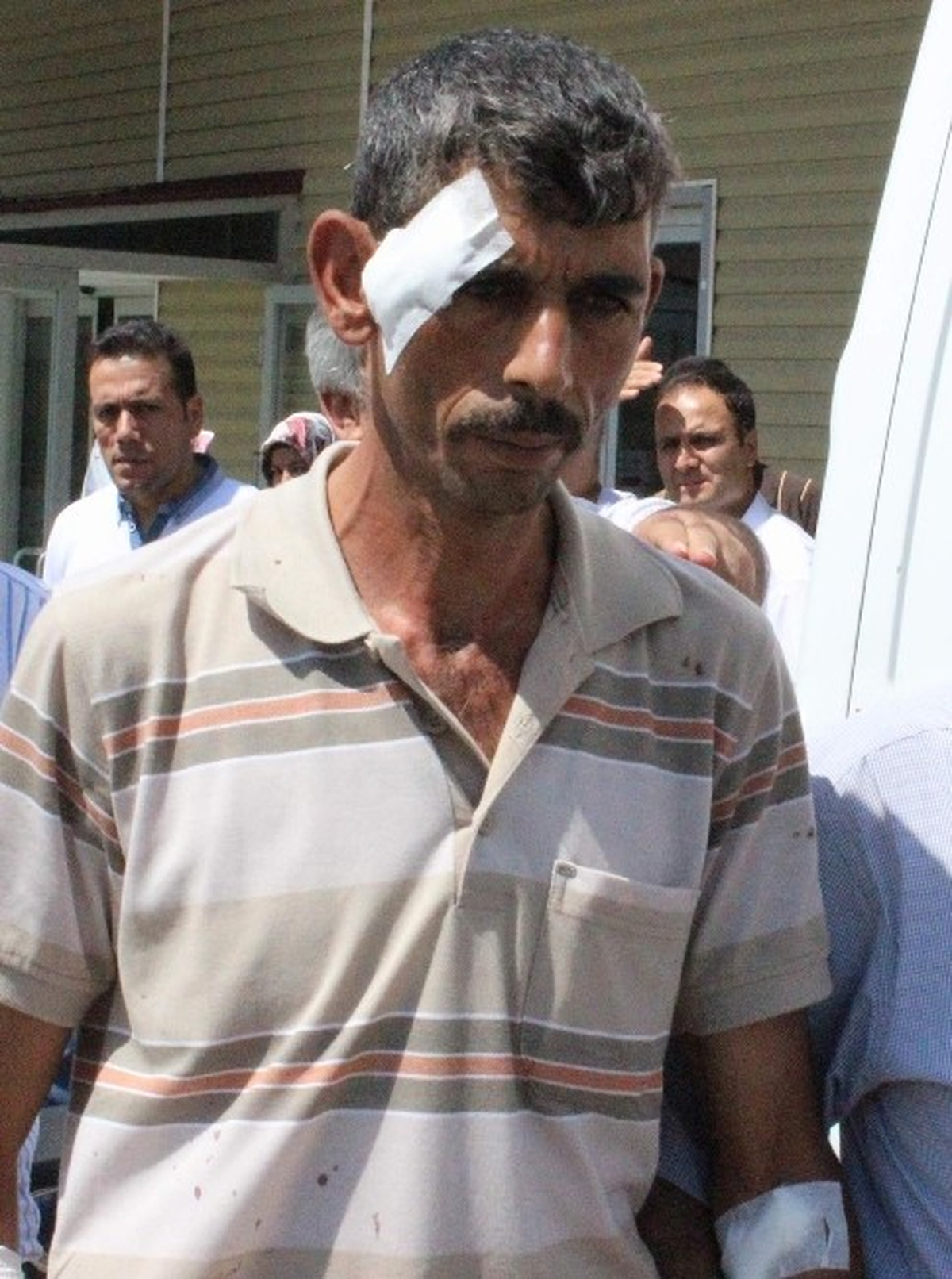 Oğlu ve Eşini Öldüren Şahıs Adliyeye Çıkarıldı