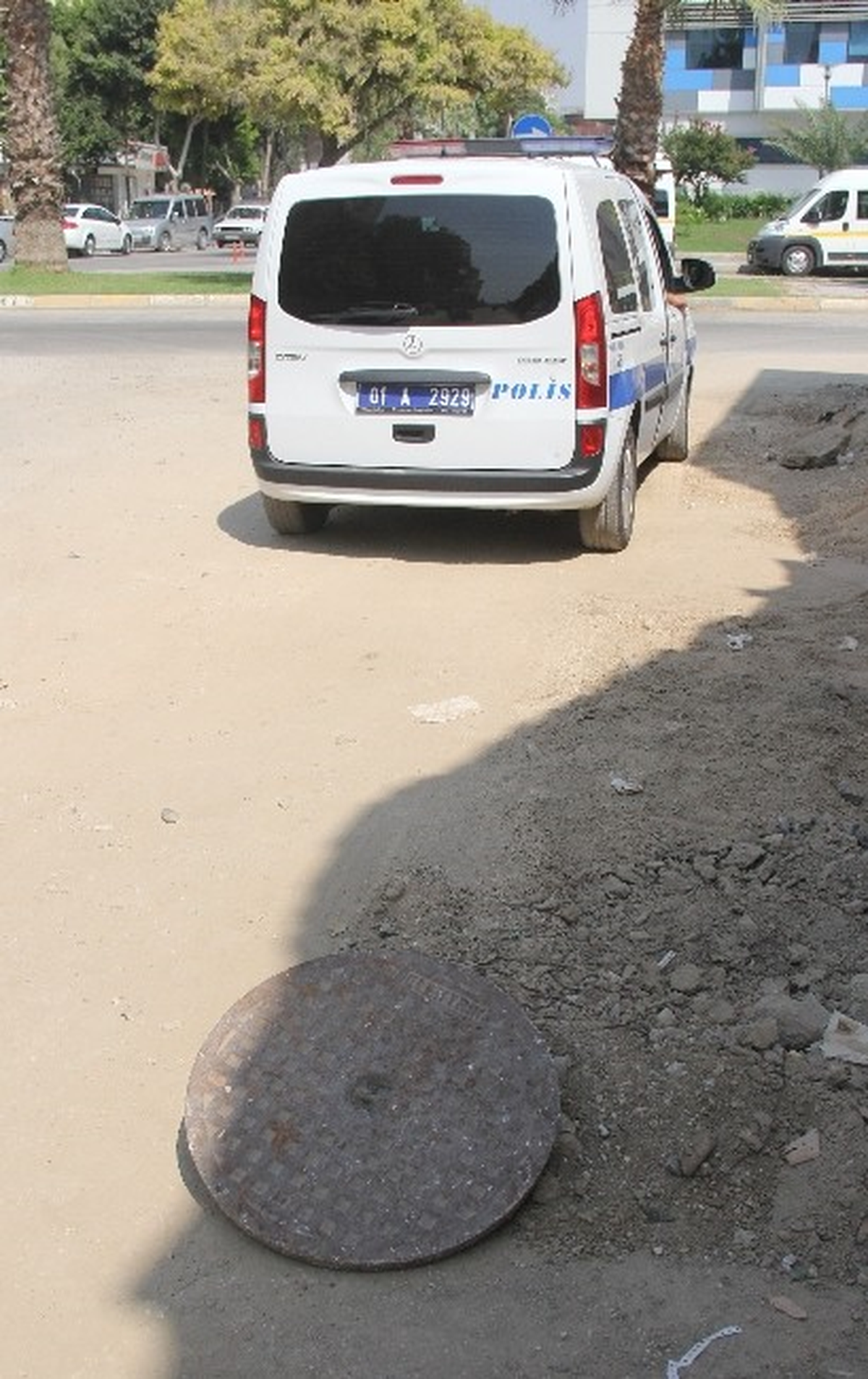 Biz Hırsız Değiliz Eski Diye Aldık