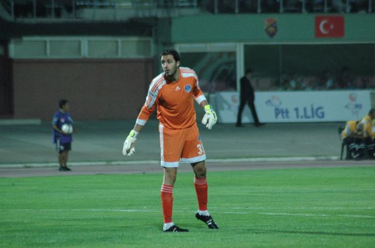 Trabzonspor, Bora Sevim\'in Sözleşmesini Feshetti