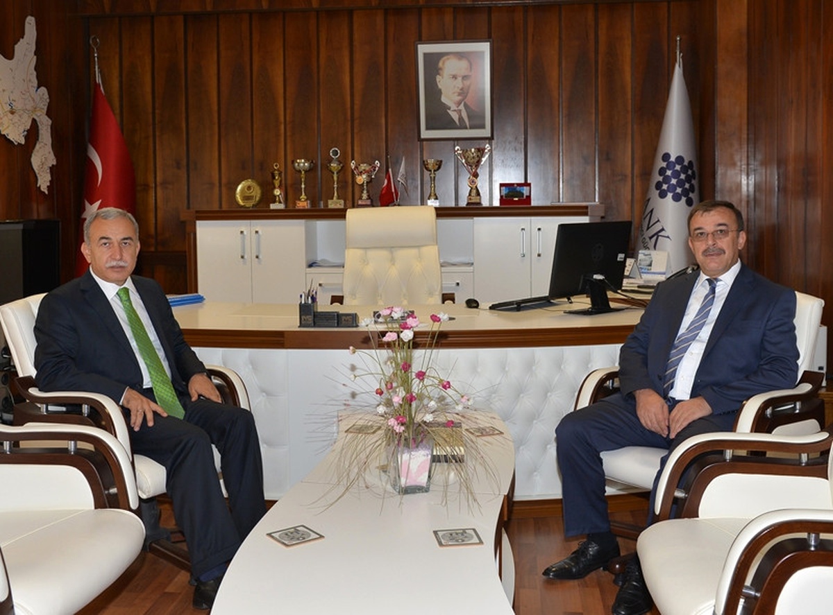 Adana Valisi Mustafa Büyük, Kamu Kurumlarını Ziyaret Etti