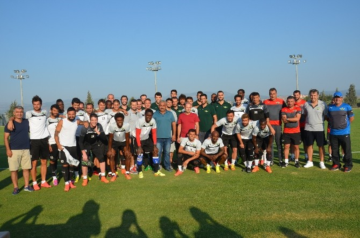 Akhisarlı Devler, Akhisar Belediyespor\'a Başarılar Diledi