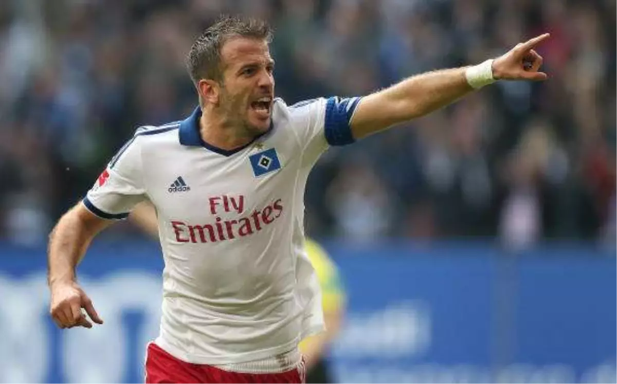 Trabzonspor\'da Van Der Vaart Beklentisi