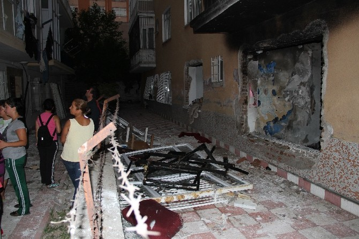 Başkent\'te Doğalgaz Patlaması: 1 Ağır Yaralı
