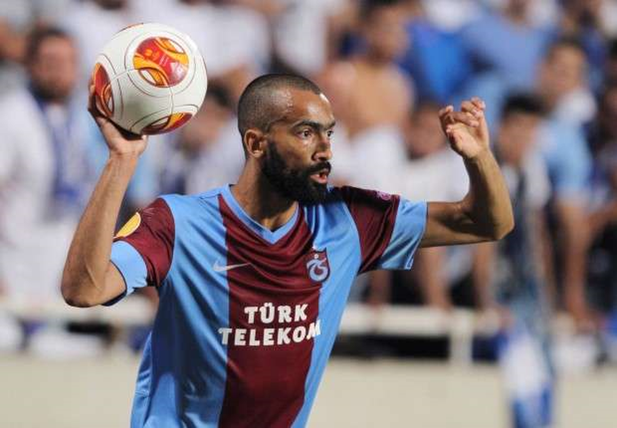 Bosingwa 3 Hafta Yok