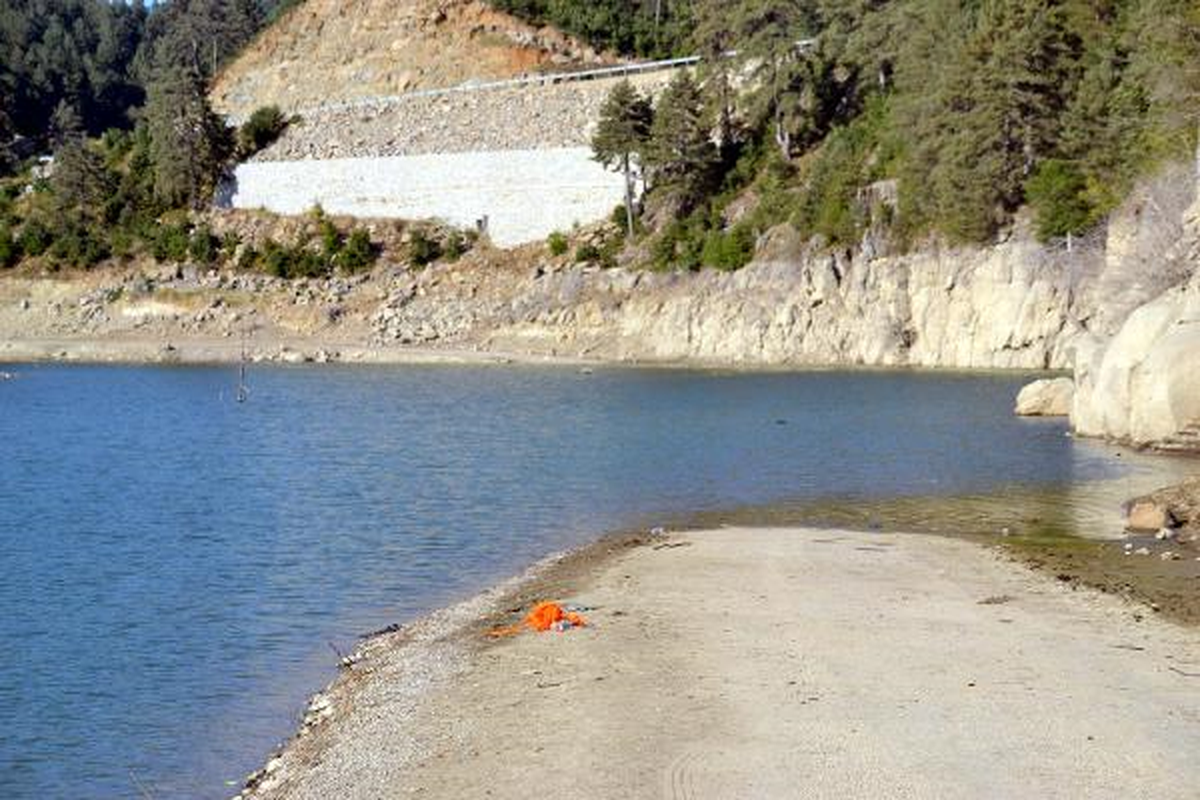 Dengesini Kaybederek Düştüğü Baraj Gölünde Boğuldu