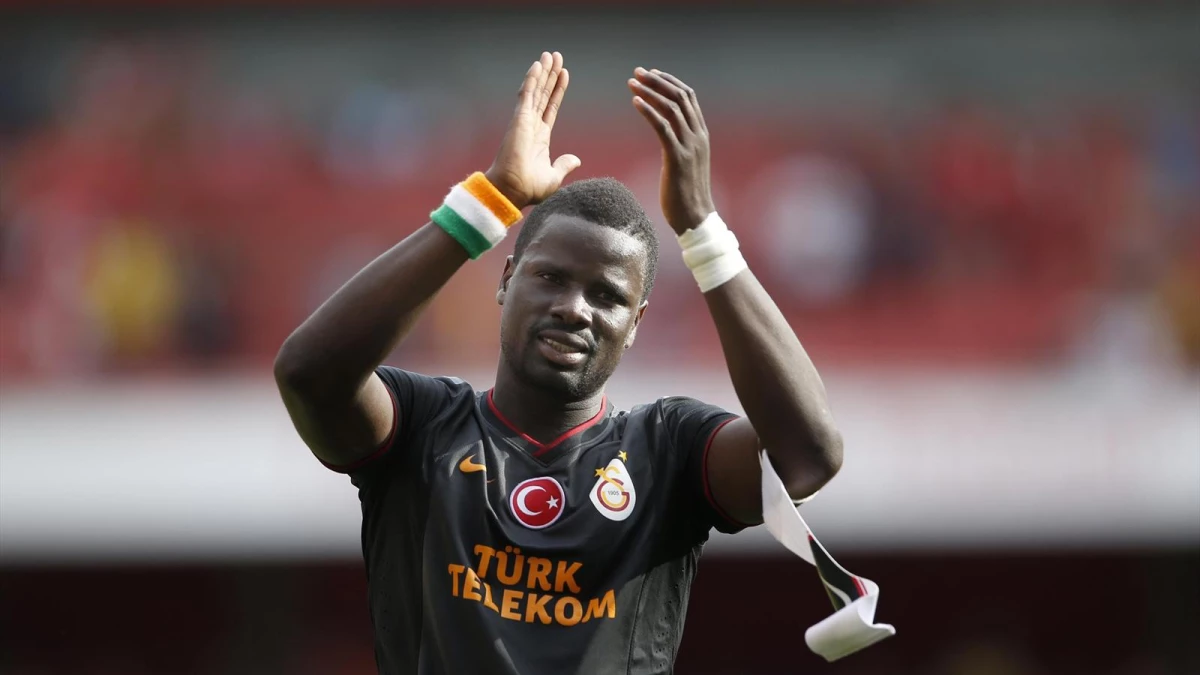 Eboue, İstanbullu Gonners\'larla Bir Araya Geliyor