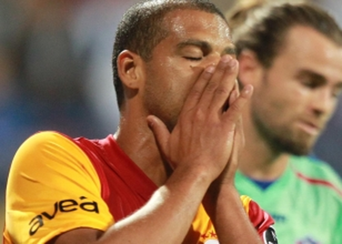Galatasaray\'dan Volkan Demirel\'i Şikayet Başvurusu