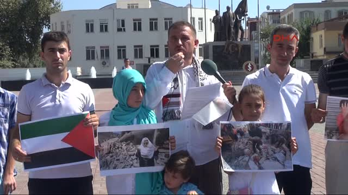 Gazze\'ye Destek İçin Molozlu Eylem Yaptılar
