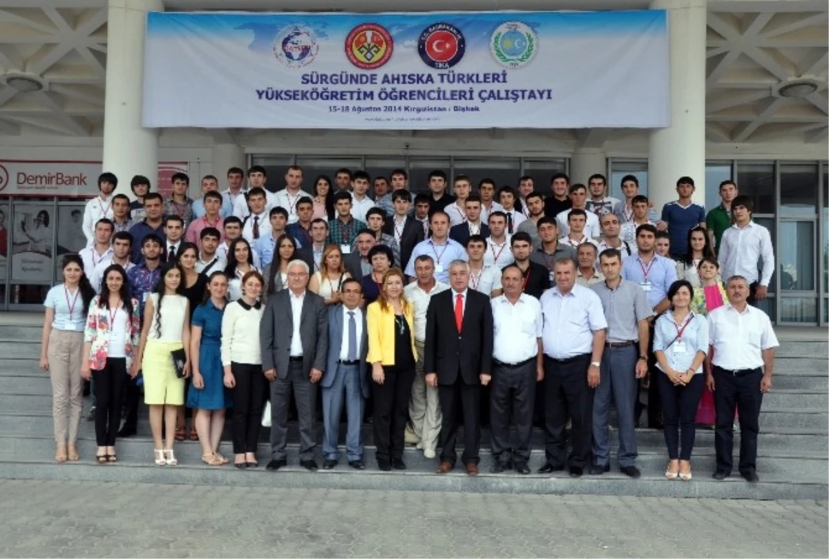Kırgızistan\'da Sürgünde Ahıska Türkleri Yükseköğretim Öğrencileri Çalıştayı\'na Destek