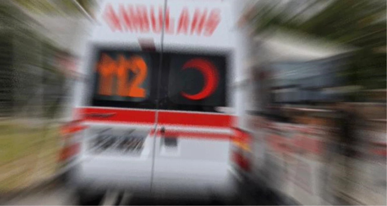 Malatya\'da Otomobil ile Minibüs Çarpıştı: 1 Ölü, 6 Yaralı