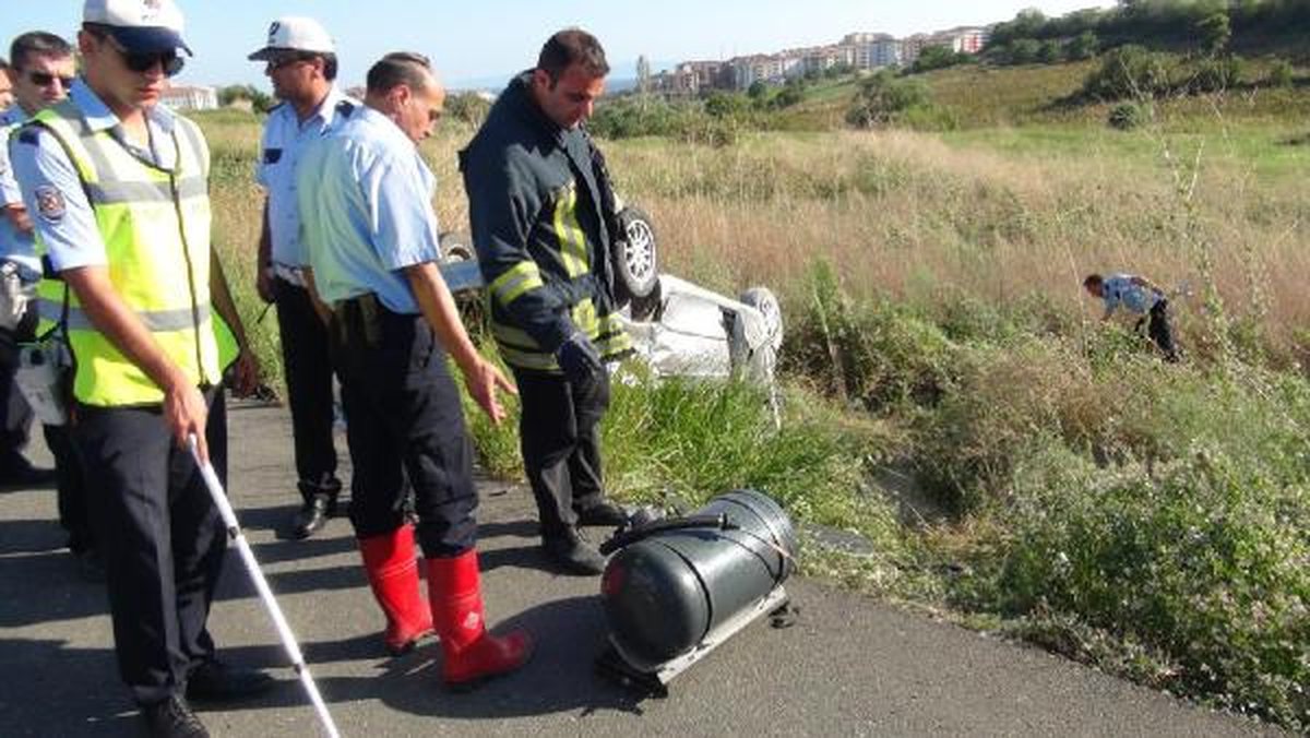 Tekirdağ\'da Otomobil Takla Attı: 3 Yaralı