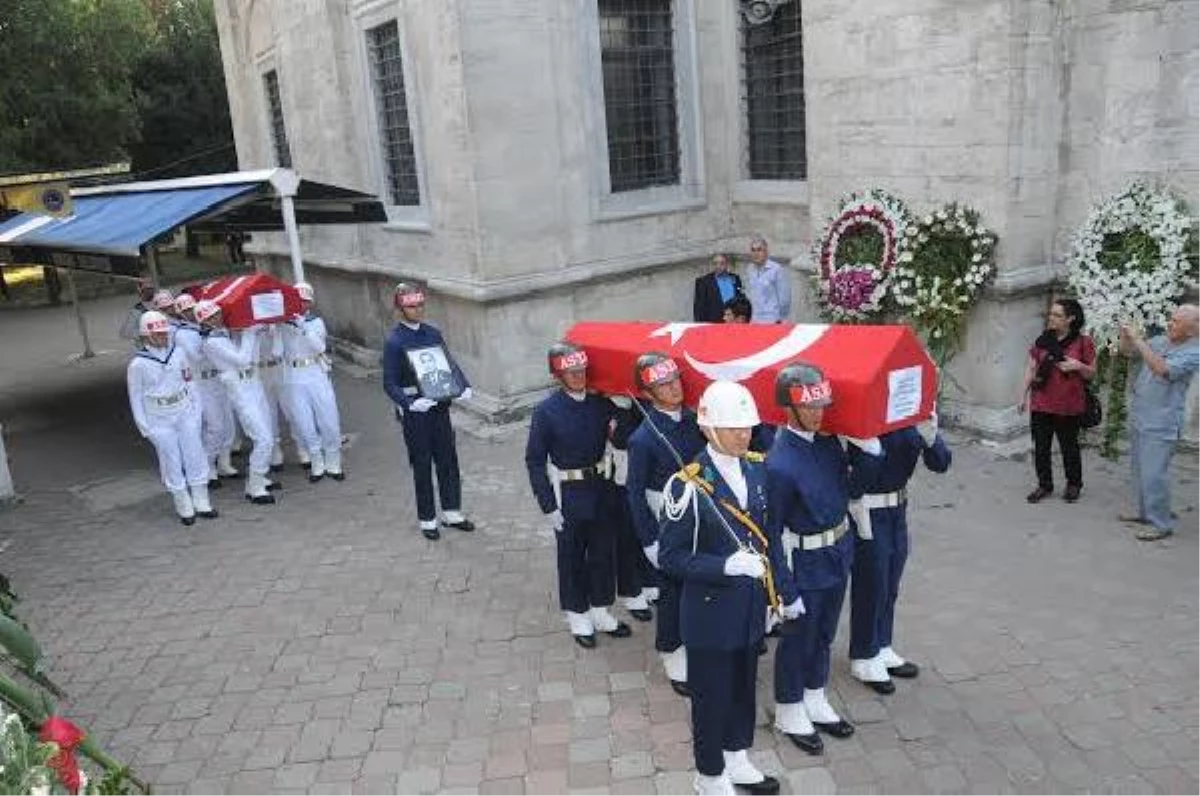 Şair Bekir Sıtkı Erdoğan, Son Yolculuğuna Uğurlandı