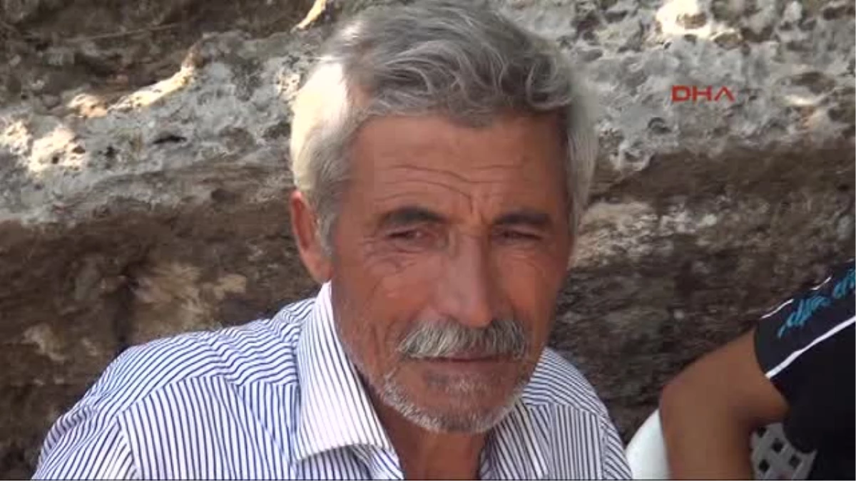 Şehit Polisin Adana\'daki Baba Evinde Yas Var
