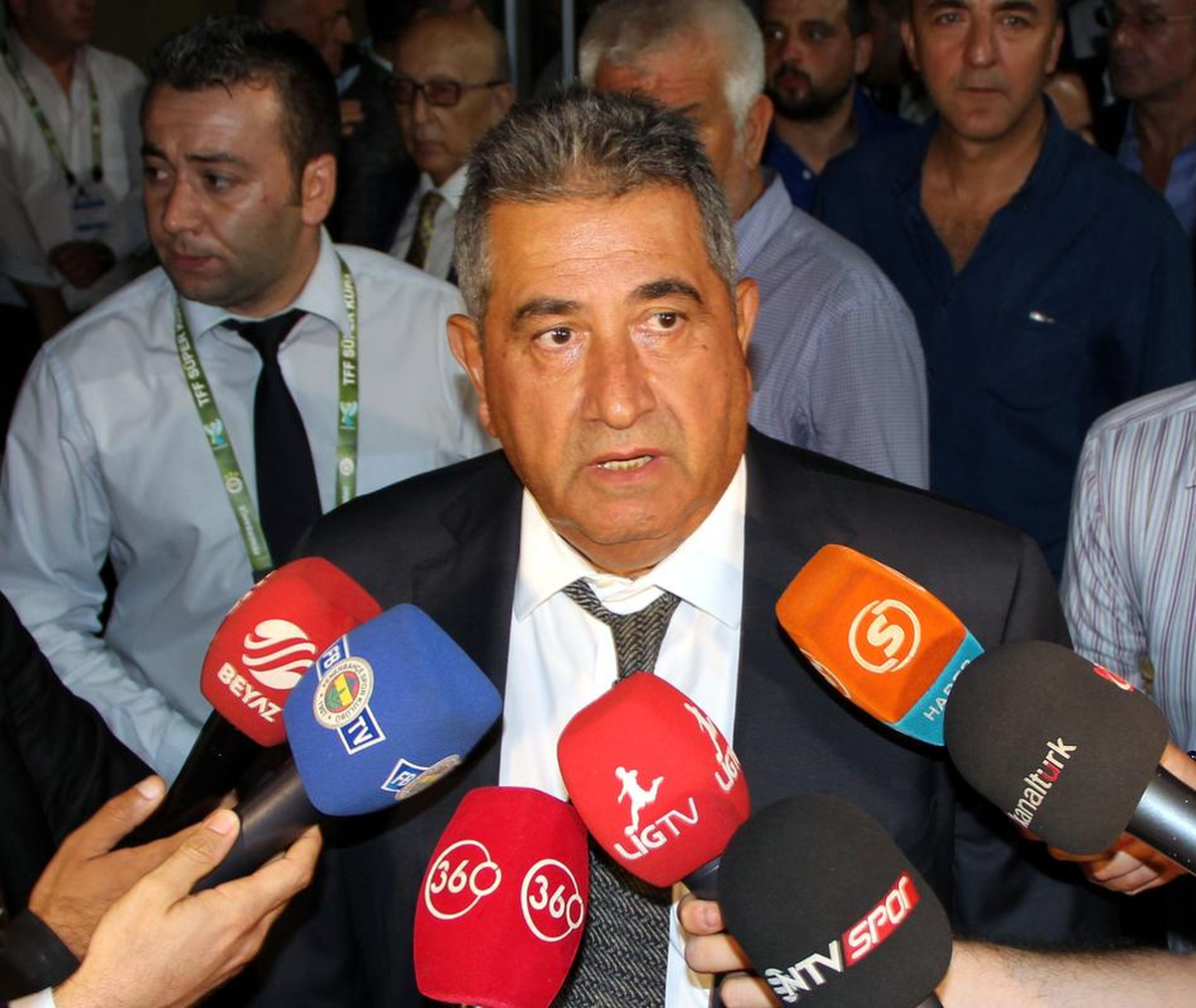Fenerbahçe\'nin Genel Sekreterinden Galatasaray\'a Tebrik