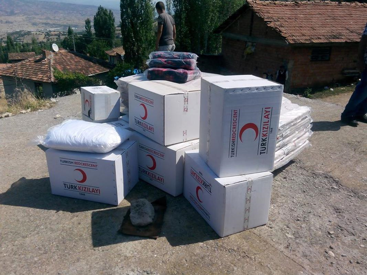 Türk Kızılayından Yardım Eli