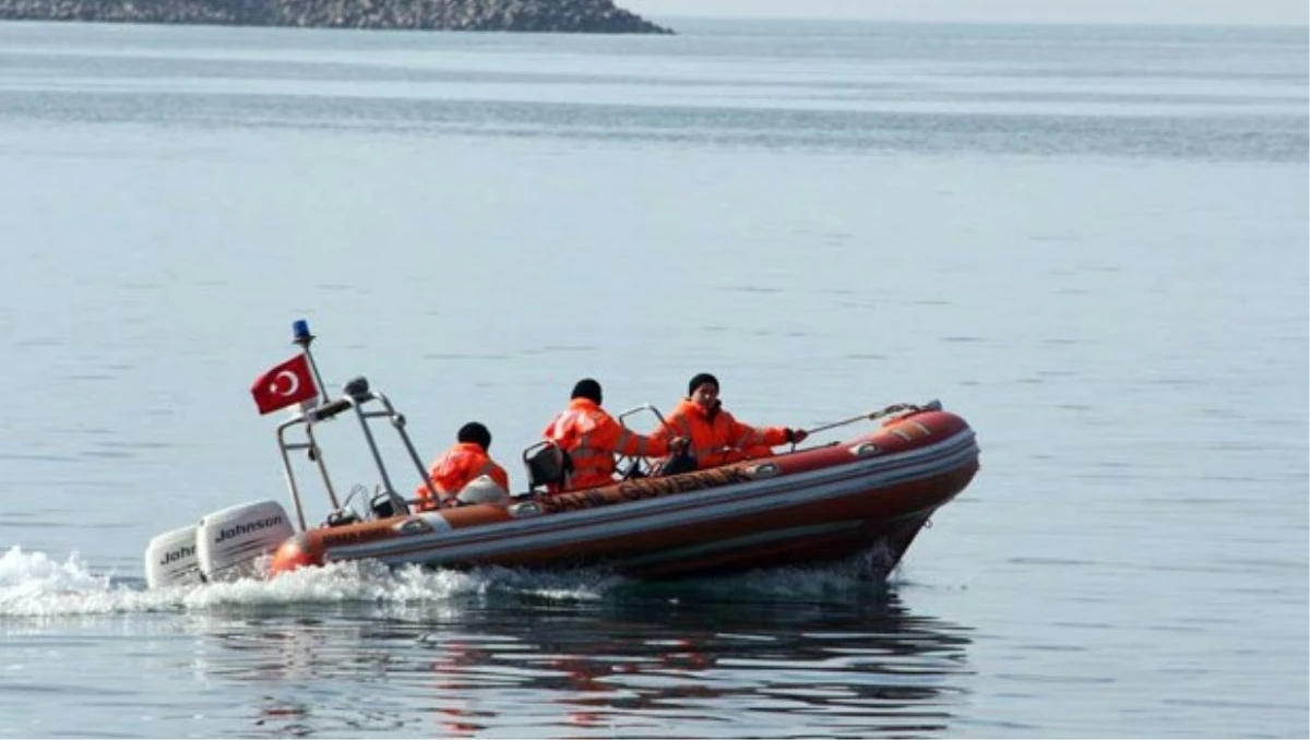 Vali Mutlu Ailelerle Arama Çalışmalarına Eşlik Ediyor