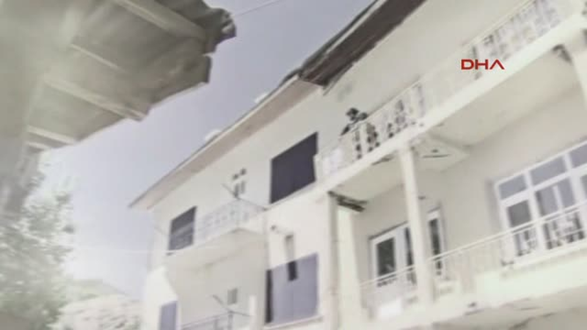 AK Parti\'nin 1\'inci Kongresi\'nde Davutoğlu\'nun Hayatını Anlatan Bir Kısa Belgesel Gösterimi Yaptıldı