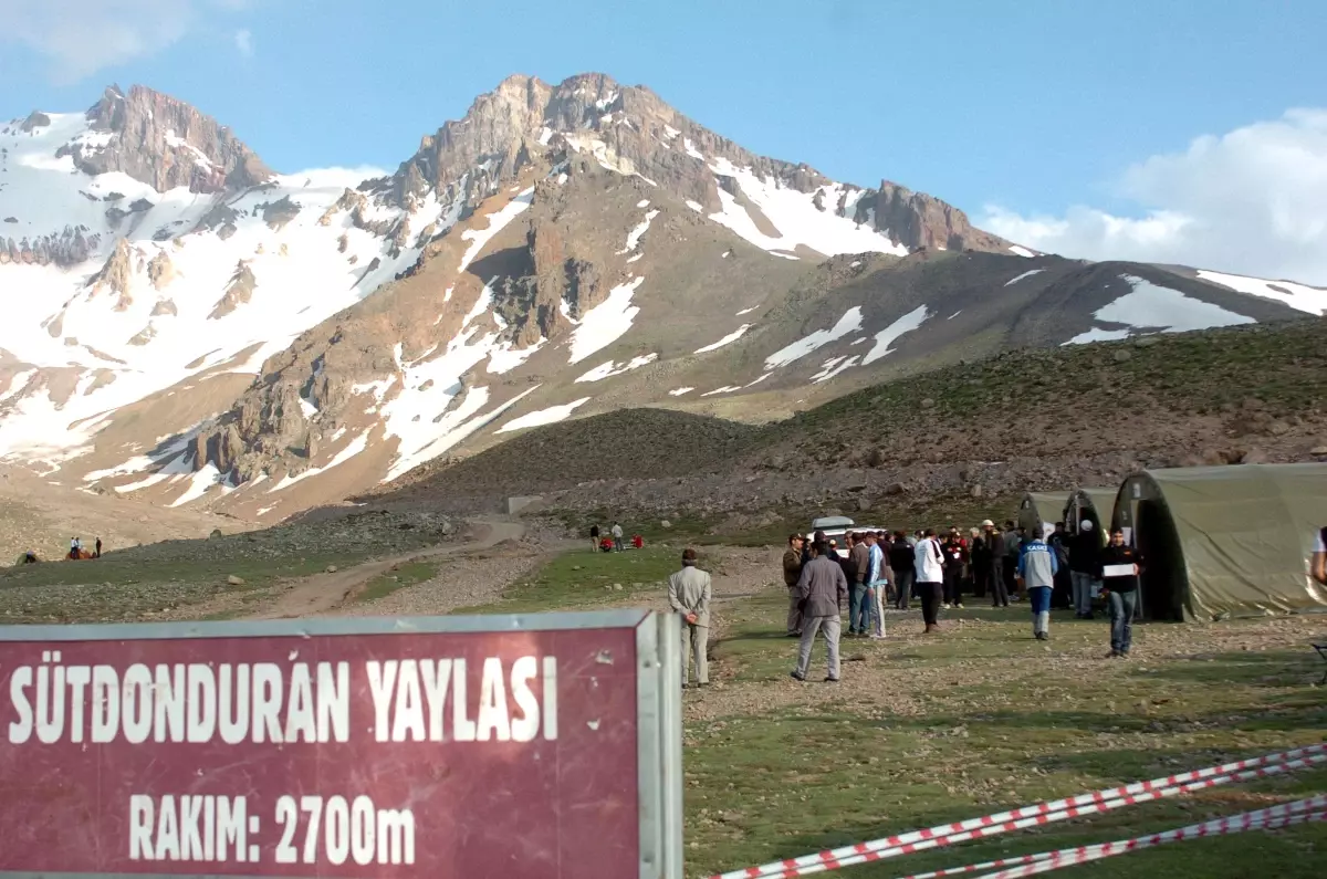 20. Erciyes Zirve Tırmanışı ve Sütdonduran Kampı