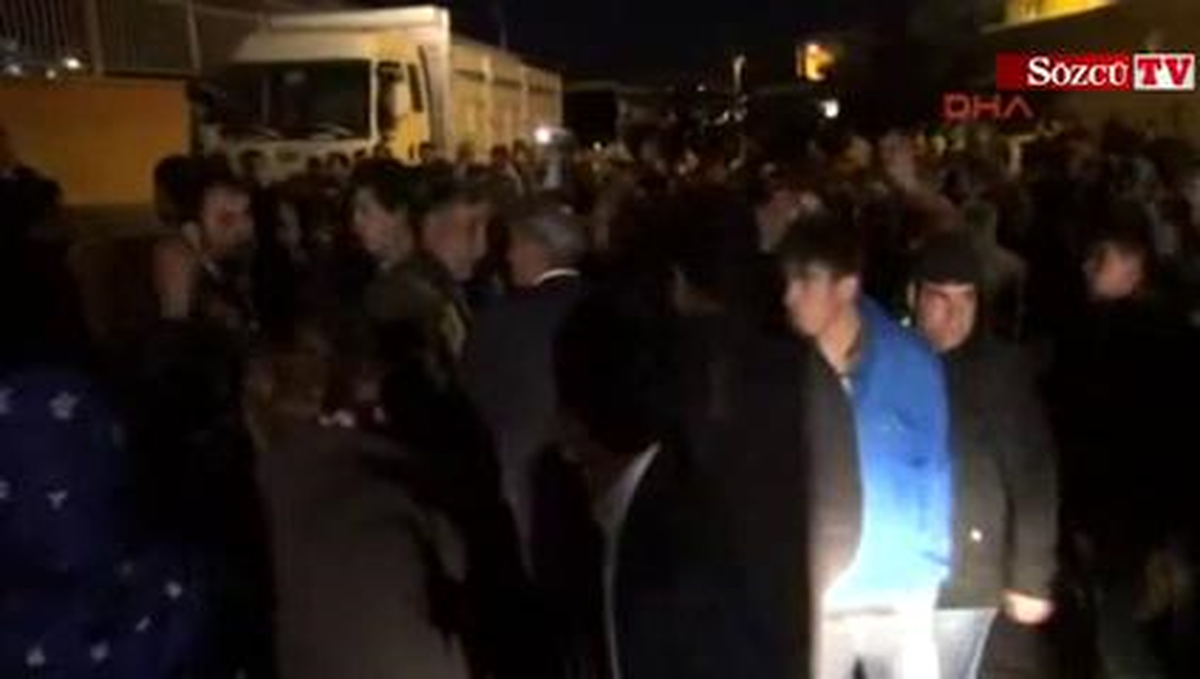Mardin\'de Elektrik Kesintisini Protesto Ettiler
