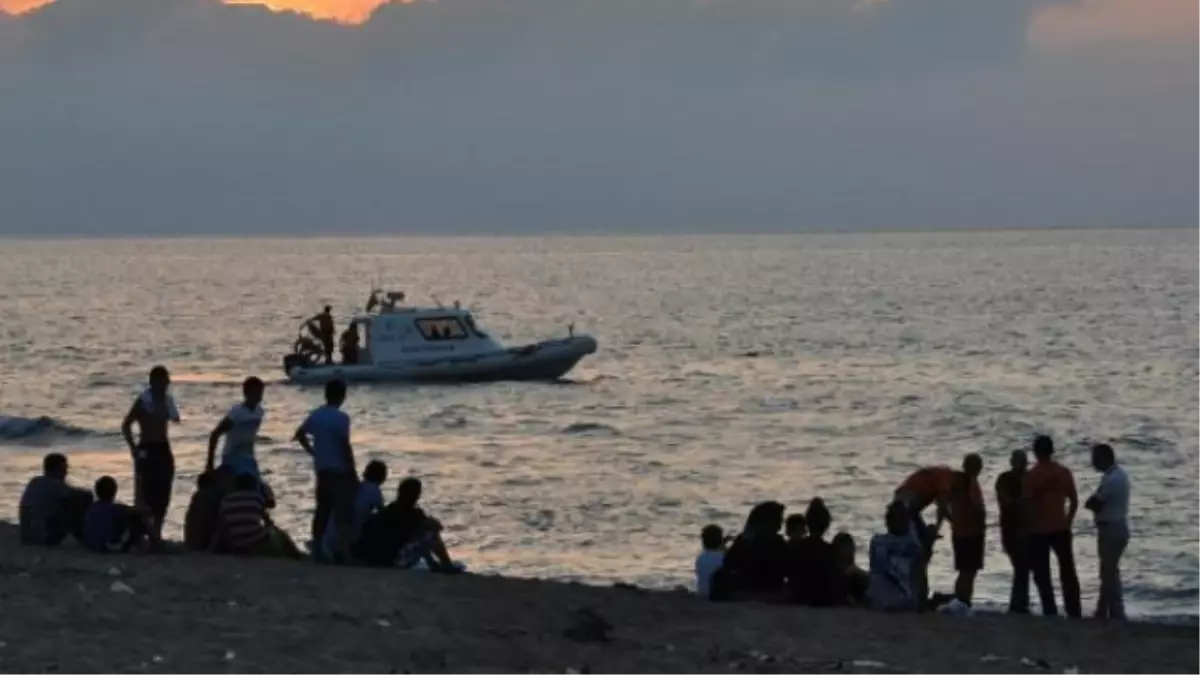 Bartın\'da Denizde Kaybolan Kenan Köklü Hala Bulunamadı