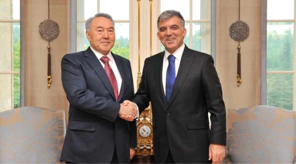 Cumhurbaşkanı Gül, Kazakistan Cumhurbaşkanı ile Yemekte Buluştu