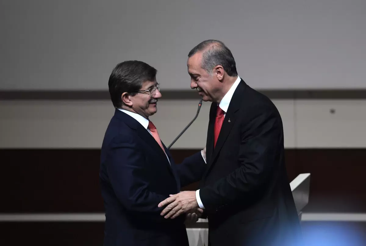 Davutoğlu için Bomba Klip!