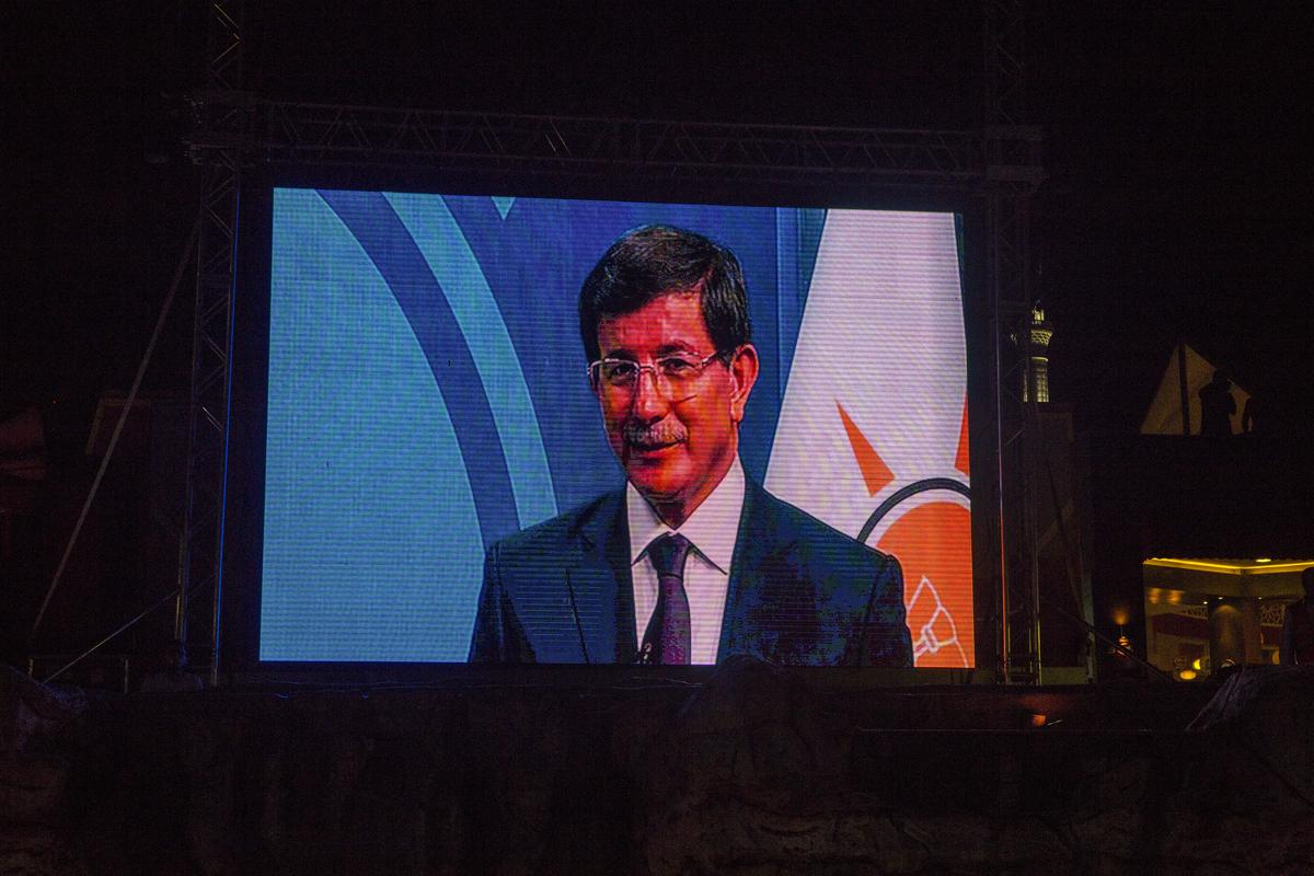 Davutoğlu\'nun Memleketi Konya\'da Kutlama Programı Düzenlendi