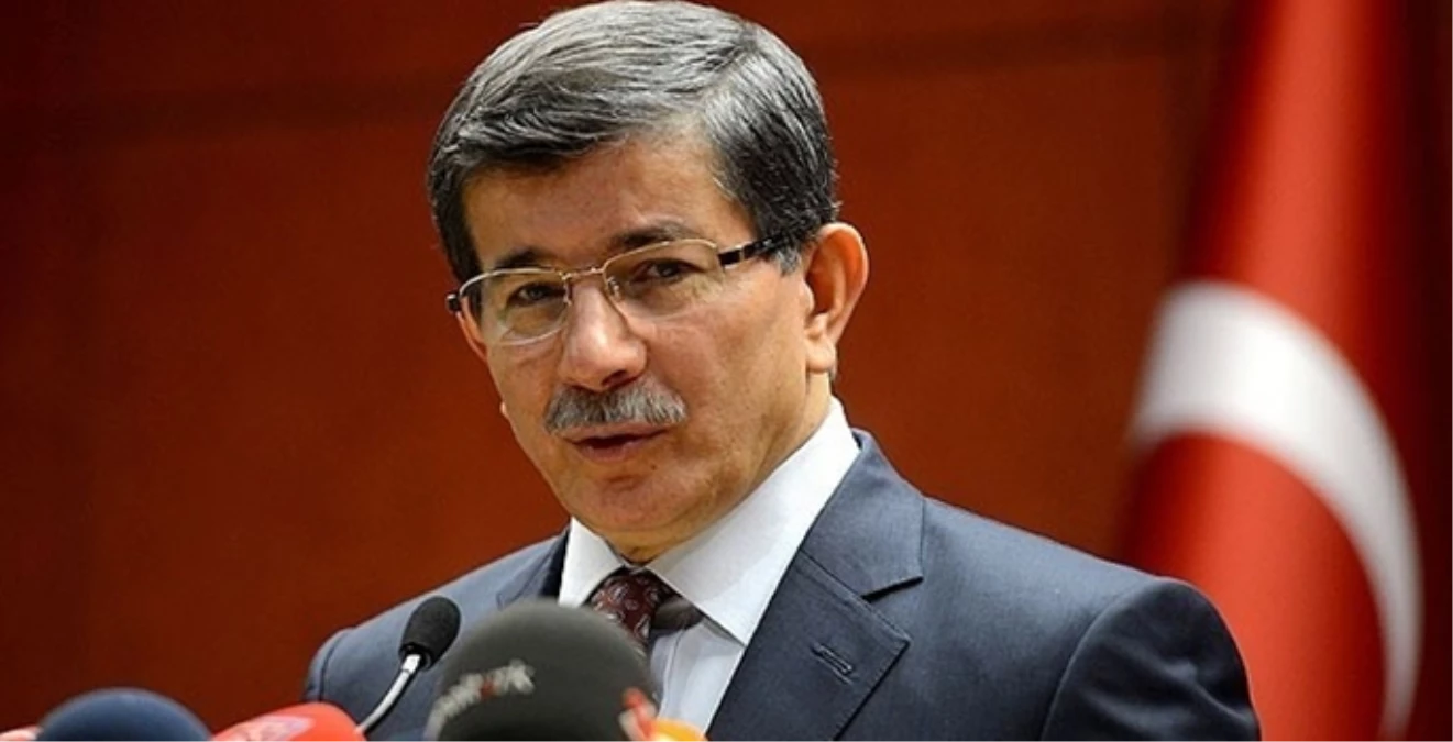 Davutoğlu\'nun Teşekkür Konuşması: İnşallah 2015 Seçimlerinde Anayasayı Değiştirebilecek Bir...