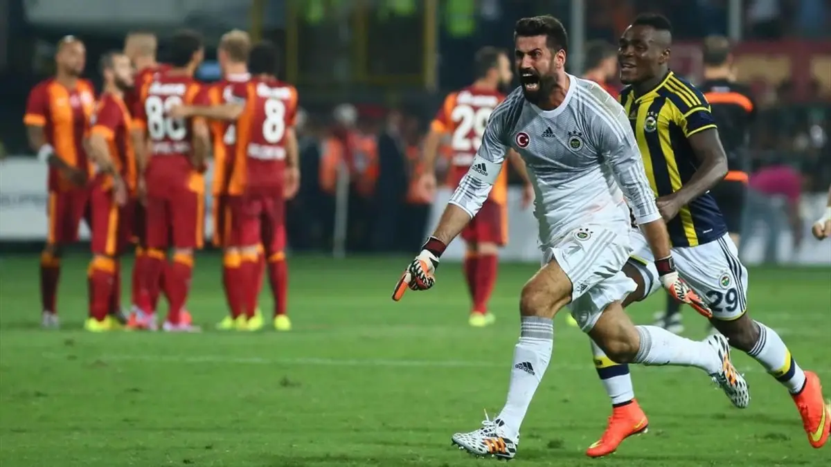 Fenerbahçe Galatasaray\'ı Ezdi Geçti