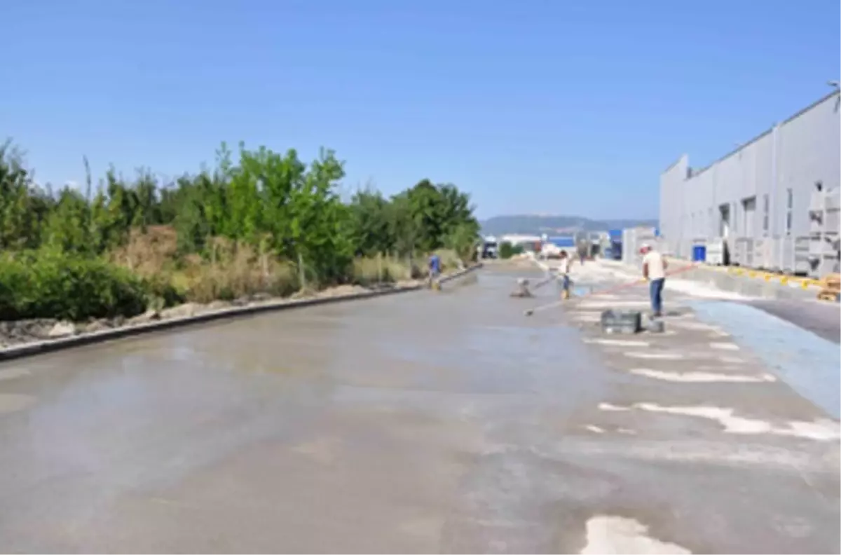 Gölcük İhsaniye\'ye Beton Yol