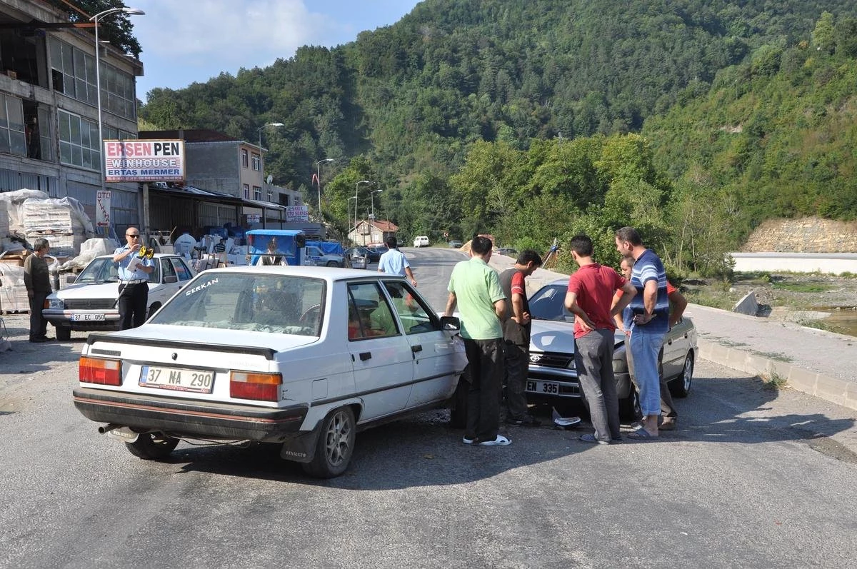 İnebolu\'da Trafik Kazası: 1 Yaralı