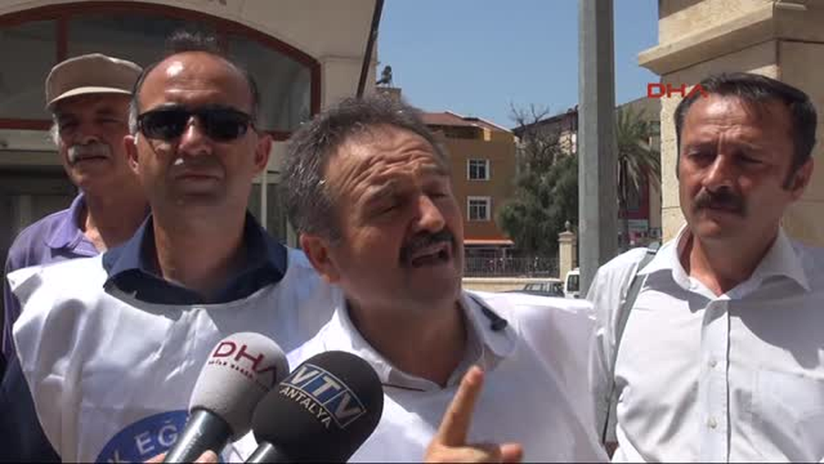 Okul Müdürlerine Puan Vermeyen Yöneticilere Suç Duyurusu
