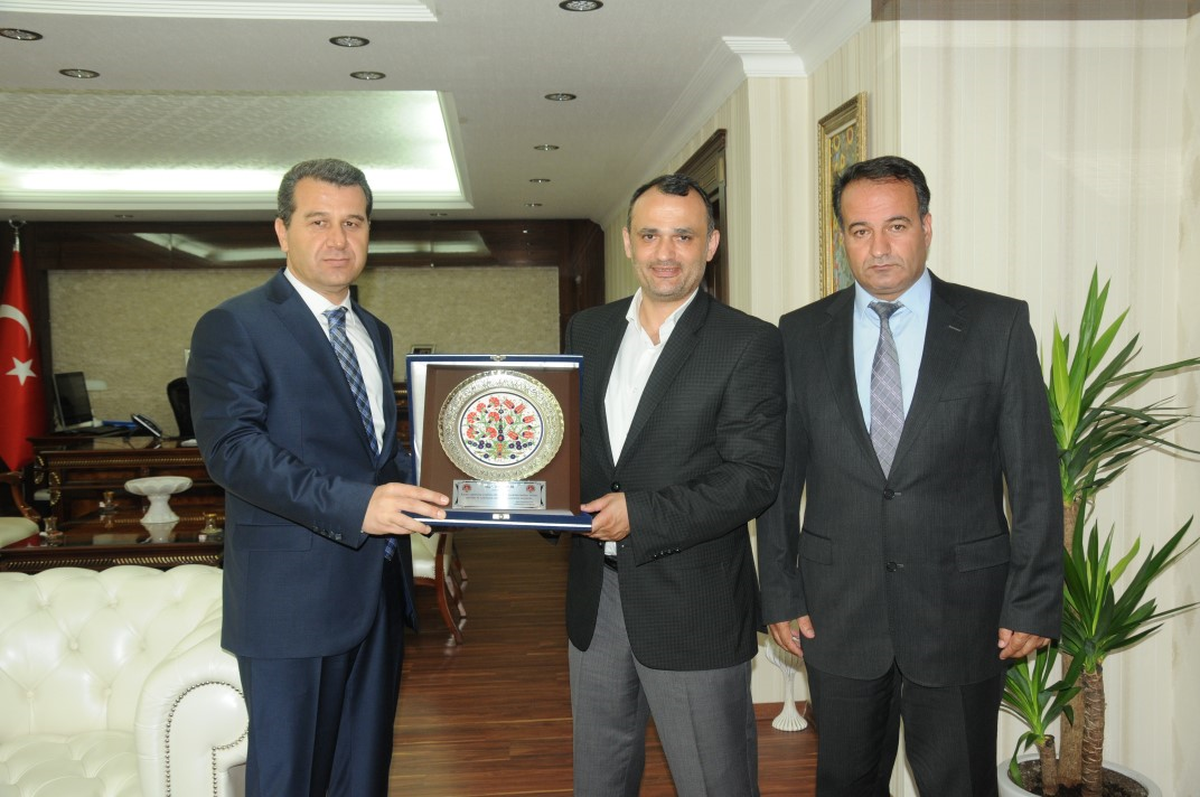 Türkiye Karate Federasyonu Başkanı Batman Valisi Çelik\'i Ziyaret Etti