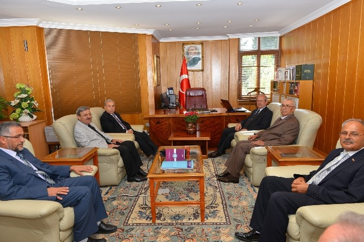 Vali Büyük: "İstihdam Sağlayıcı Tedbirleri Önemsiyoruz"