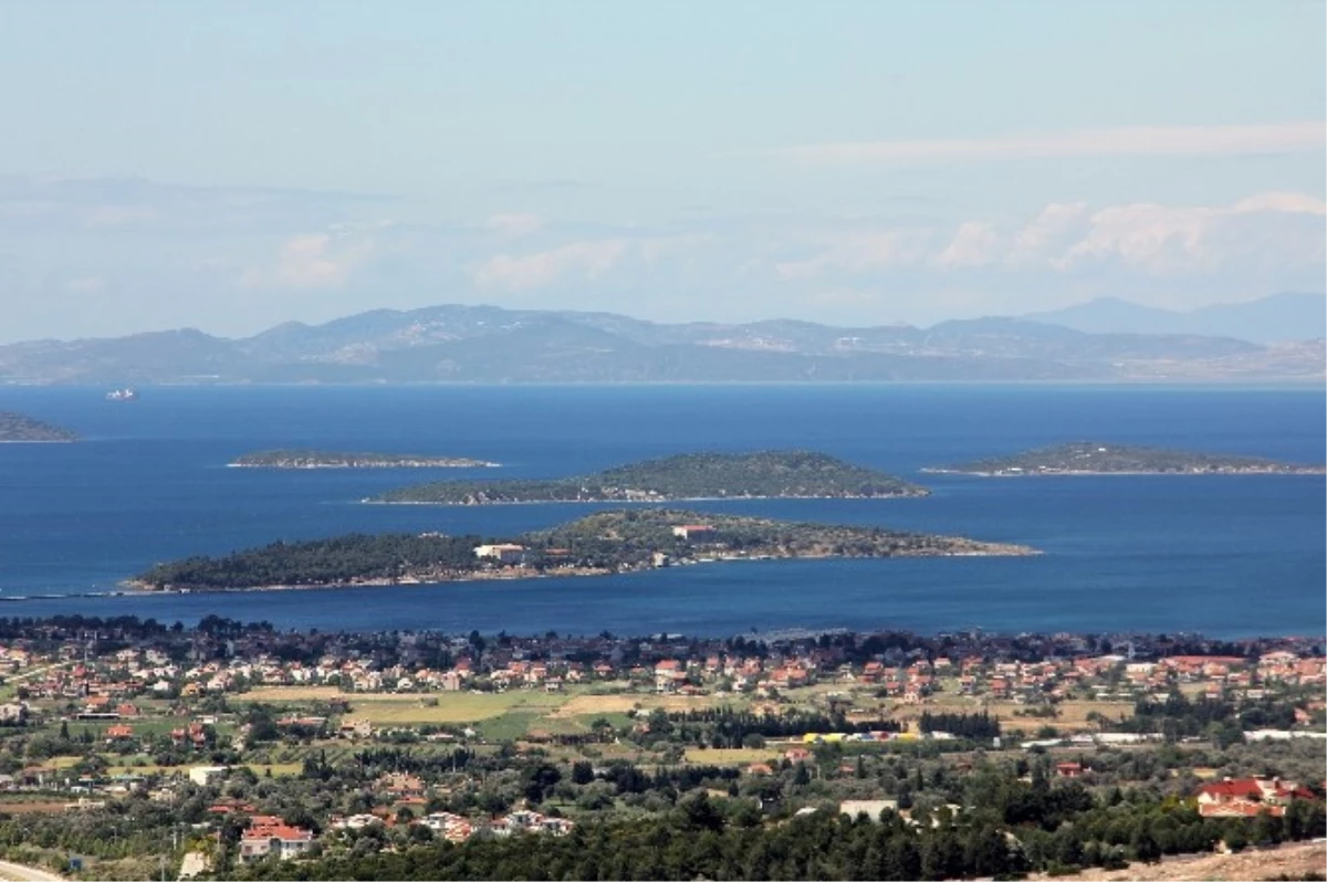 Yaşar\'ın Mimar Adayları "Yüzen Urla"Yı Tasarladı